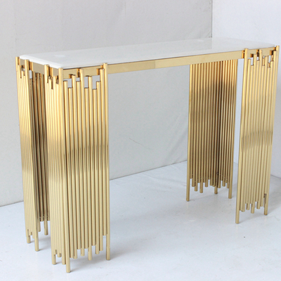 Schlauchkonsole Tischdekoration Tisch mit Goldfarbe