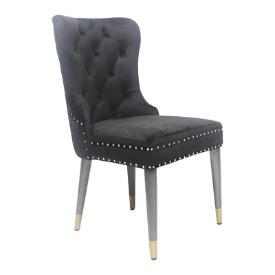 Elegantes und funktionelles Hochzeitsbankettstuhl mit Metallbasis für Hochzeiten