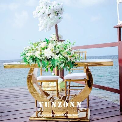 Guter Preis Luxuriöse moderne Edelstahl-Goldtische für Hochzeitsdekorationen, Hotelmöbel Online