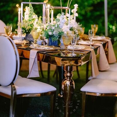 Guter Preis YZ Moderner Esstisch im Dreiecksdesign, Edelstahlbasis, gehärtete Glasplatte, mehrfarbiger Rahmen, langlebig, für Außenbereich, Wohnung, Villa Online