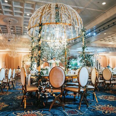 Guter Preis Moderner Luxus Kristallkuppel Esstisch Edelstahlrahmen Metall Hotels Hochzeiten Outdoor Restaurants Bankette Online