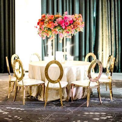Guter Preis Modernes Gold Chiavari Louis Stühle Hole Back Samt Hochzeit Esszimmer Wohnzimmer Außenzimmer Zuhause Hotel Stilvolle Metallrestaurants Online