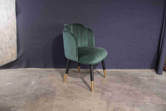 Guter Preis Das einfache nordische hölzerne Speisen sitzt dem Familien-Rückenlehne-Hotel vor, das über Handelsgast-Stühle verhandelt Online