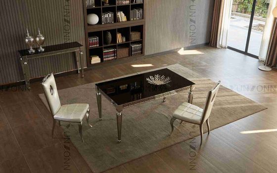 Guter Preis Kurzes Schwarzglas-Speisetisch schnitzte Rand-eckige Beine für Esszimmer Online